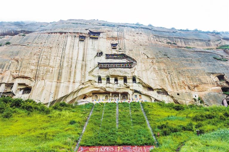 马蹄寺石窟：甘青环线的明珠