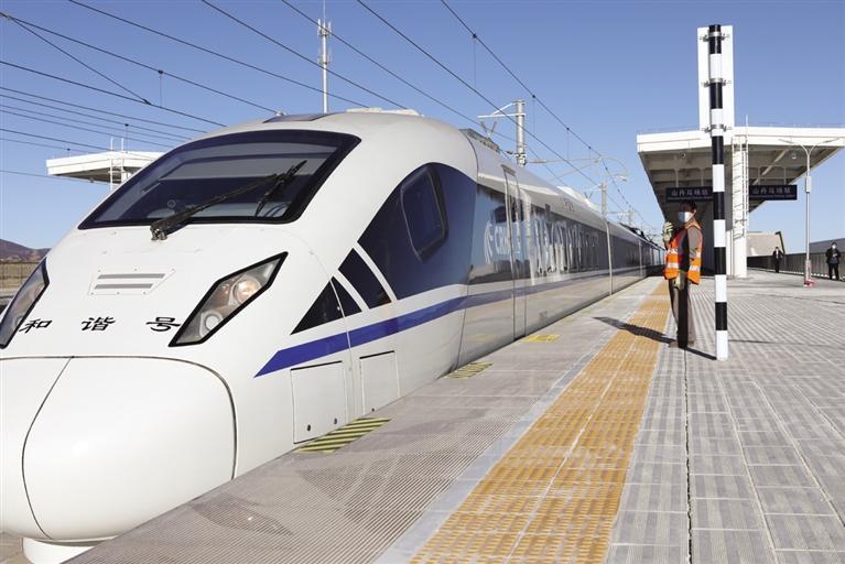 兰新高铁山丹马场站正式开办客运业务