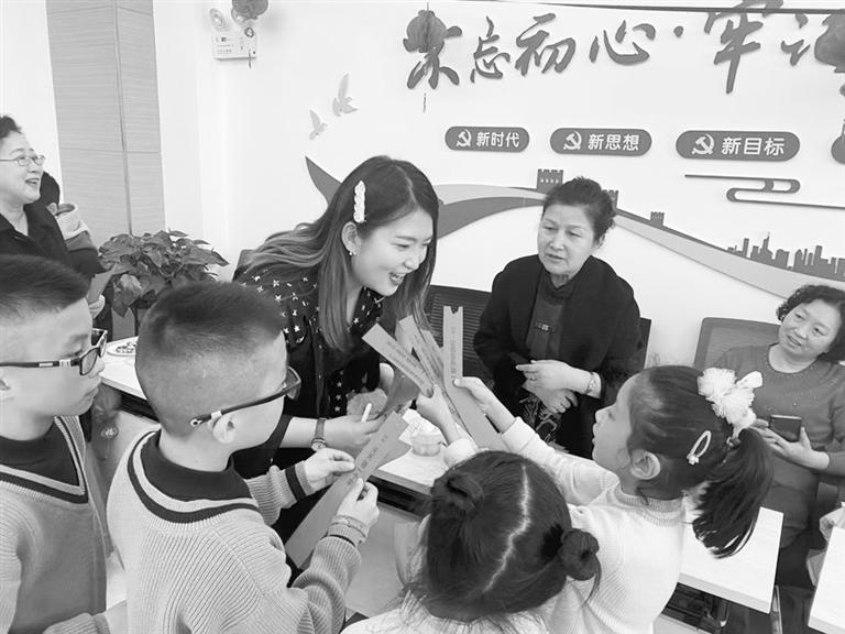 兰州雁园街道雁东社区、中河社区联手打造“老少乐”服务新阵地亮相