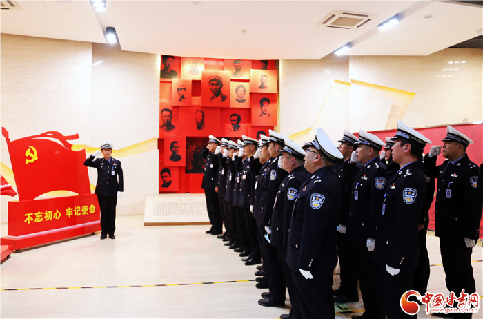 清明祭英烈 丰碑励前行——兰州交警开展系列清明节缅怀先烈活动 