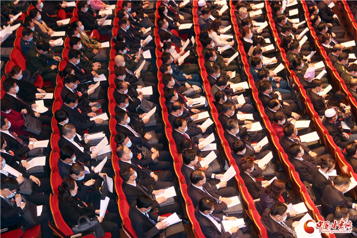 【快讯】甘肃省十三届人大四次会议举行第二次全体会议