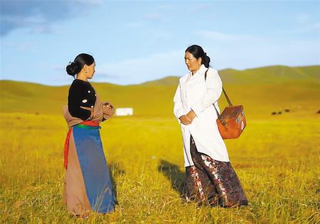 【代表委员履职故事】旦正草代表：反映家乡新变化群众新期待