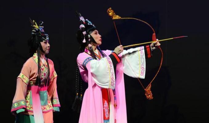 戏曲音乐剧《冼夫人》广州首演