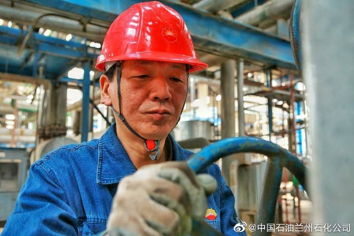 兰州石化孙青先荣获全国劳动模范荣誉称号