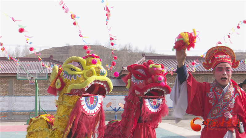 华亭：社火闹新春