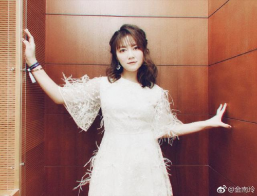 众多大腕齐聚第二届星耀盛典，这波红毯秀6到飞起